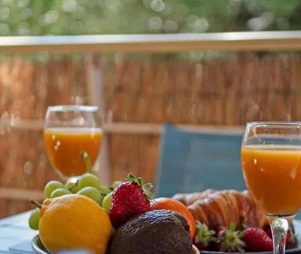 Casa Laura Апартаменти *